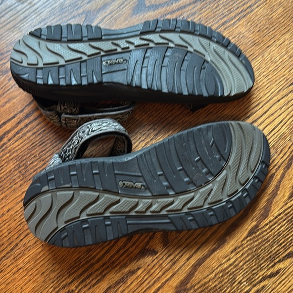 Teva Terra Fi 5 Universal Hiking Sandal. Size 11. - Picture 5 of 5